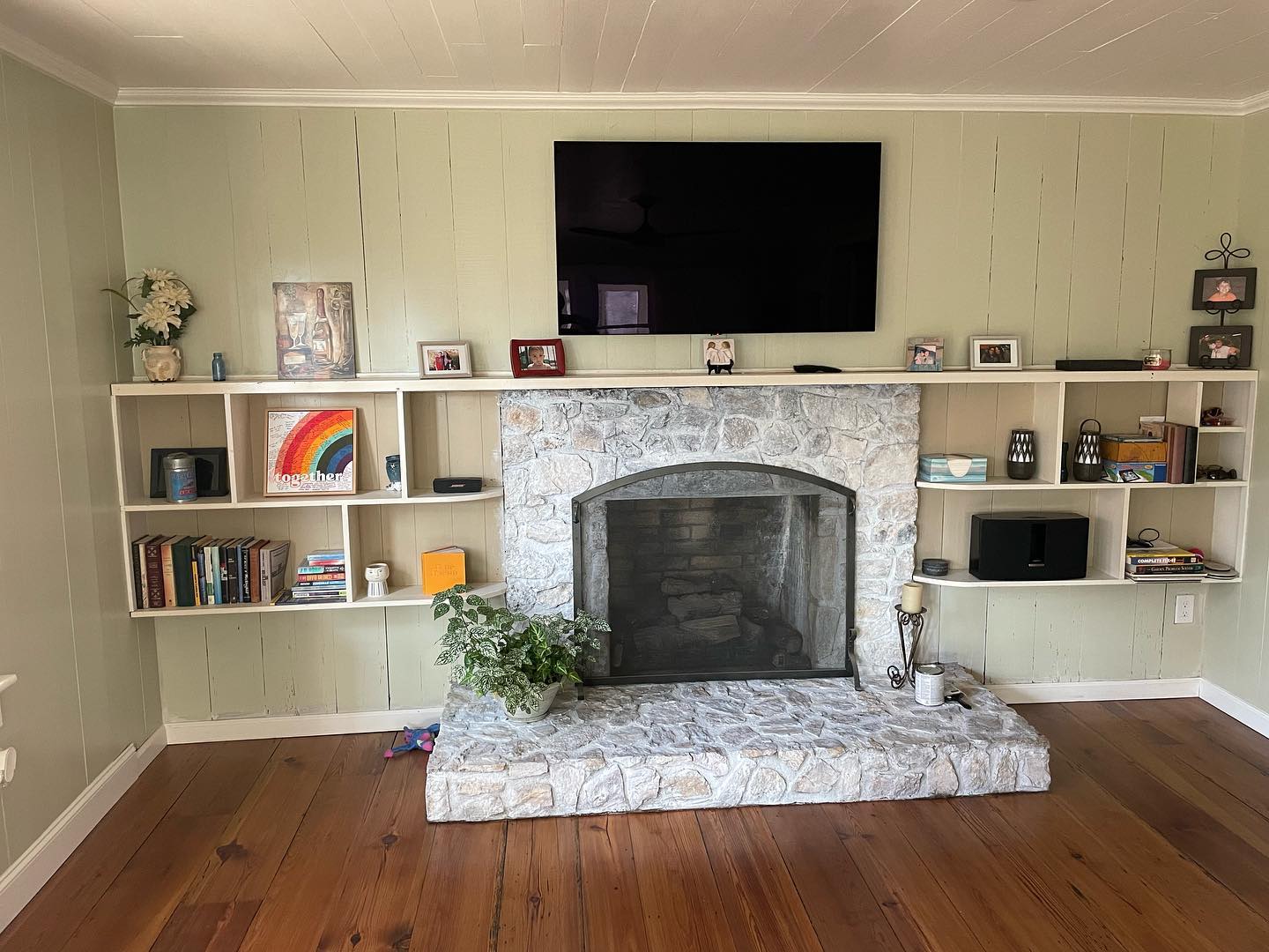 Fireplace built-in cabinets BEFORE